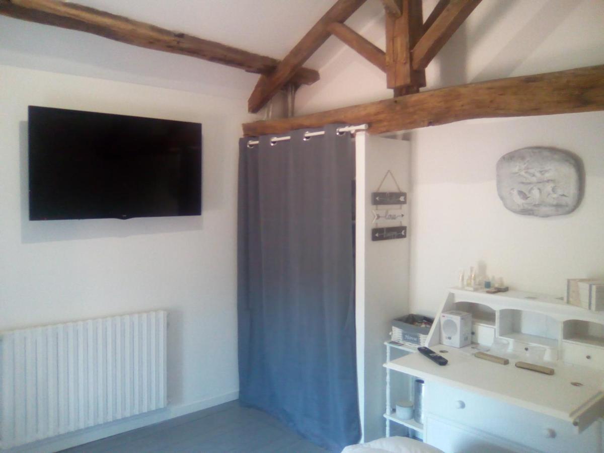 Mas Des Vignes Piscine Chauffee Bed & Breakfast Le Champ-Saint-Pere Exterior photo