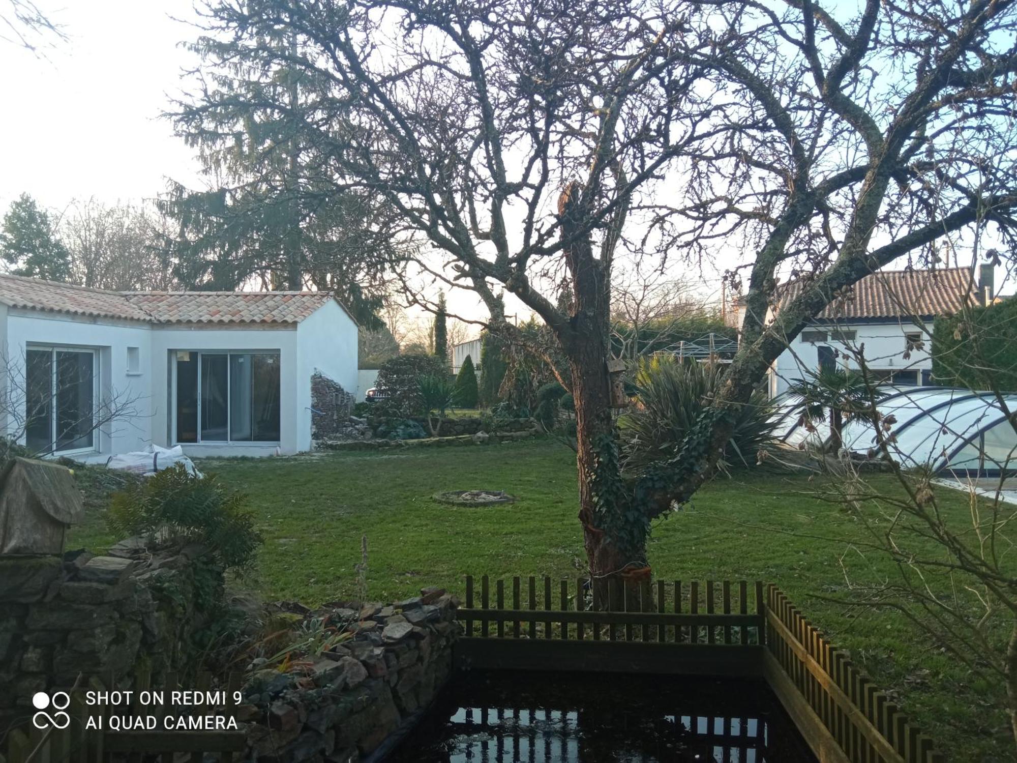 Mas Des Vignes Piscine Chauffee Bed & Breakfast Le Champ-Saint-Pere Exterior photo